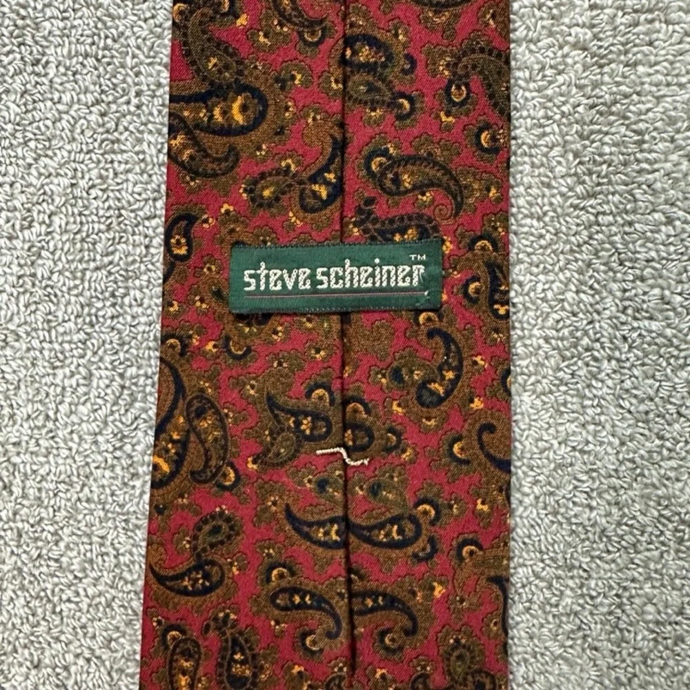 Steve Scheiner Mens Paisley Tie Burgundy Red Olive Green 100% Cotton Vintage